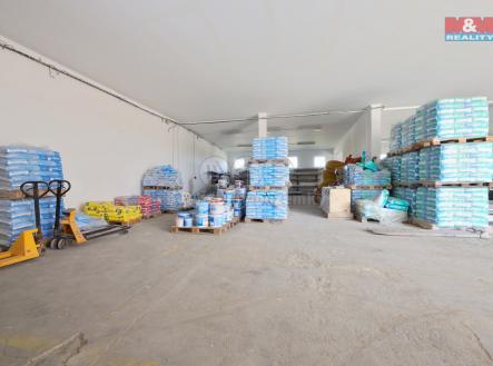 2f917a38-5e8d-43d2-a232-067a7dc46f89.jpg | Pronájem - obchodní prostor, 1 381 m²