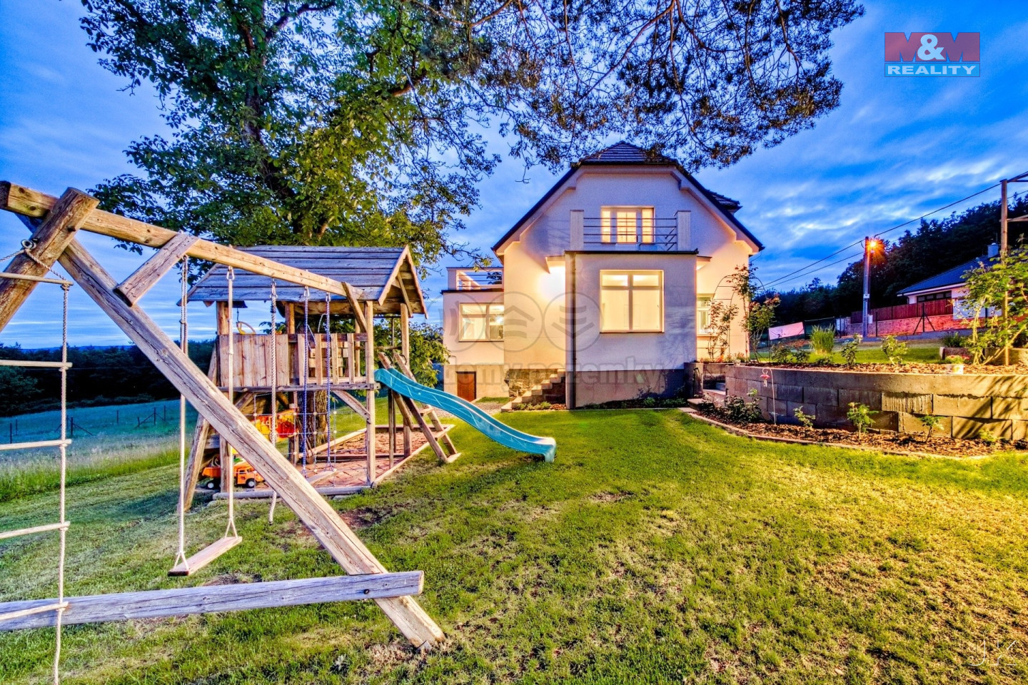 902378 - Prodej rodinného domu, 250 m², Bukovany
