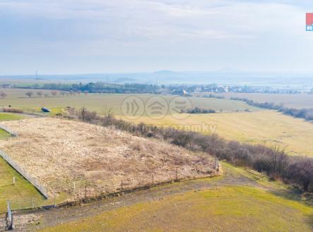 pohled na pozemek | Prodej - pozemek pro bydlení, 3 214 m²