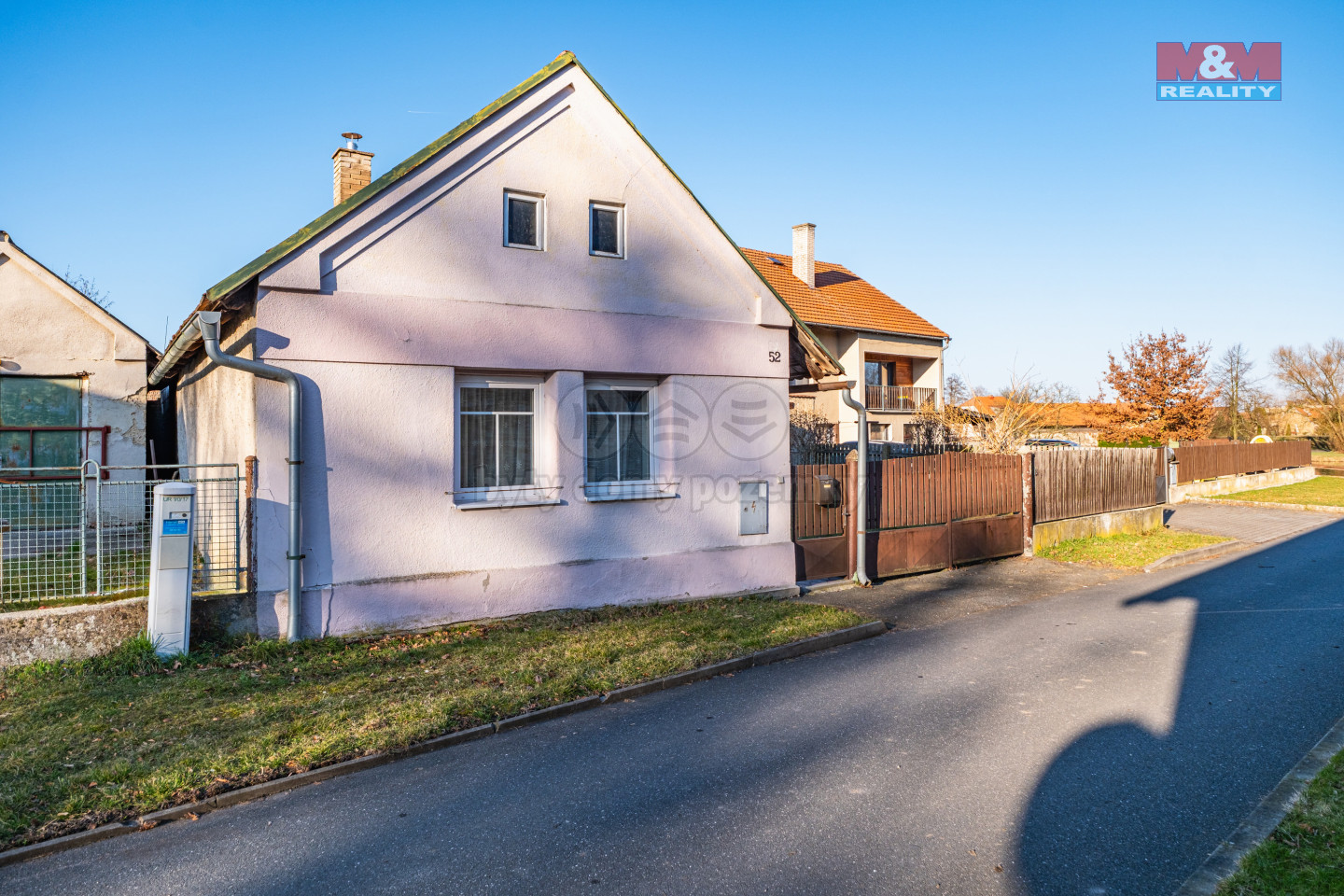 dům
