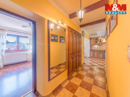 chodba1 2BJ.jpg | Prodej - dům/vila, 280 m²