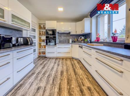 kuchyně  | Prodej - dům/vila, 200 m²