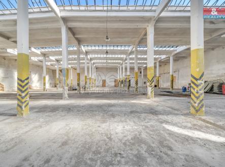 DSC01818.jpg | Prodej - obchodní prostor, 1 500 m²