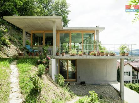 portada_WYL_juni14_Front_Terrasse_DSC00209_fl.jpg | Prodej - pozemek pro bydlení, 804 m²