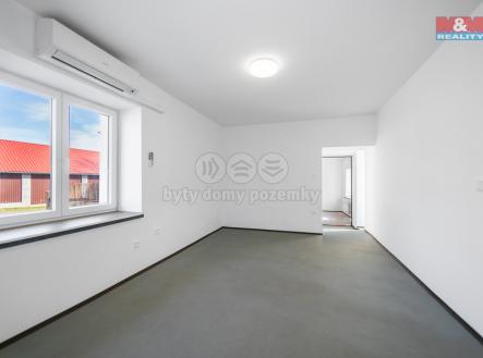 8 (1).jpg | Pronájem bytu, 2+1, 61 m²