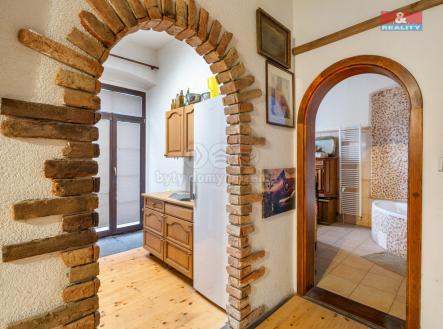 Prostor v prvním nadzemním podlaží. | Prodej - obchodní prostor, 580 m²