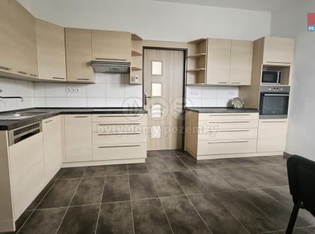 20250402_102105.jpg | Pronájem - dům/vila, 120 m²