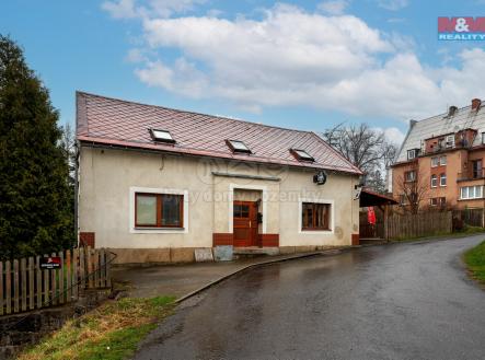 Dům | Prodej - dům/vila, 260 m²