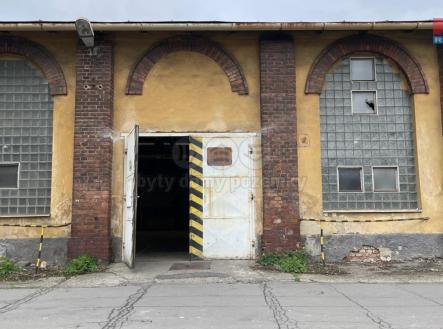 IMG-ede9e64f70d9cb3c5308f3cd1ad81d64-V.jpg | Pronájem - výrobní prostor, 2 000 m²