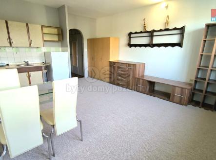 Pokoj s kuchyňským koutem | Pronájem bytu, 1+kk, 27 m²