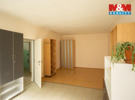 image_5258027E-3758-469A-88B7-F5A65F3844A3_1744709021.jpeg | Prodej - výrobní prostor, 397 m²