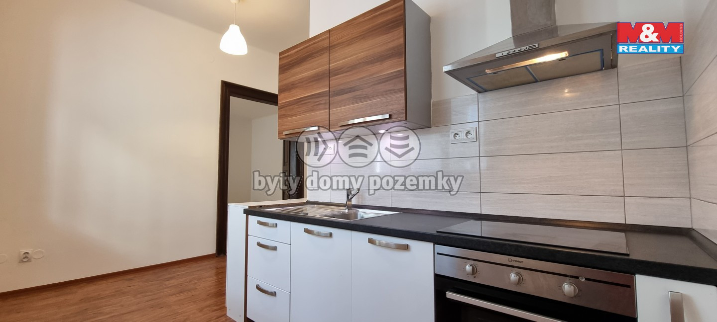 cdb72dcd-41ed-4a69-bac9-cc78d67c14e4.jpg