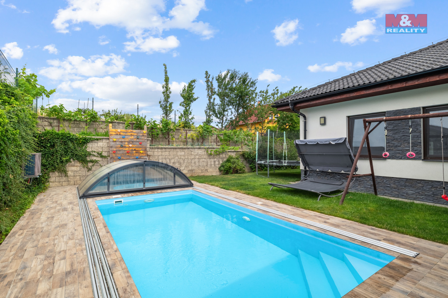 9D7A0237-HDR.jpg