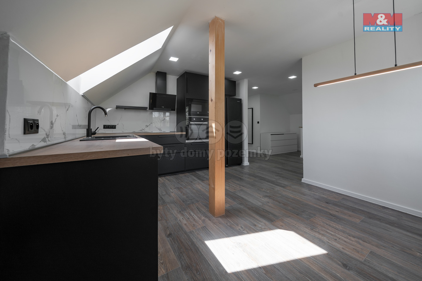 Pronájem bytu 3+1, 92 m², Radonice, ul. Růžičkova