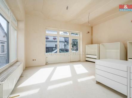 2b2884a4-3eab-42a9-8bd4-222842801c9b.jpg | Pronájem - dům/vila, 184 m²