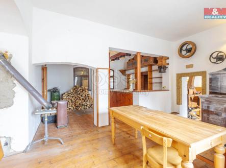 vnitřní prostory restaurace | Prodej - dům/vila, 800 m²