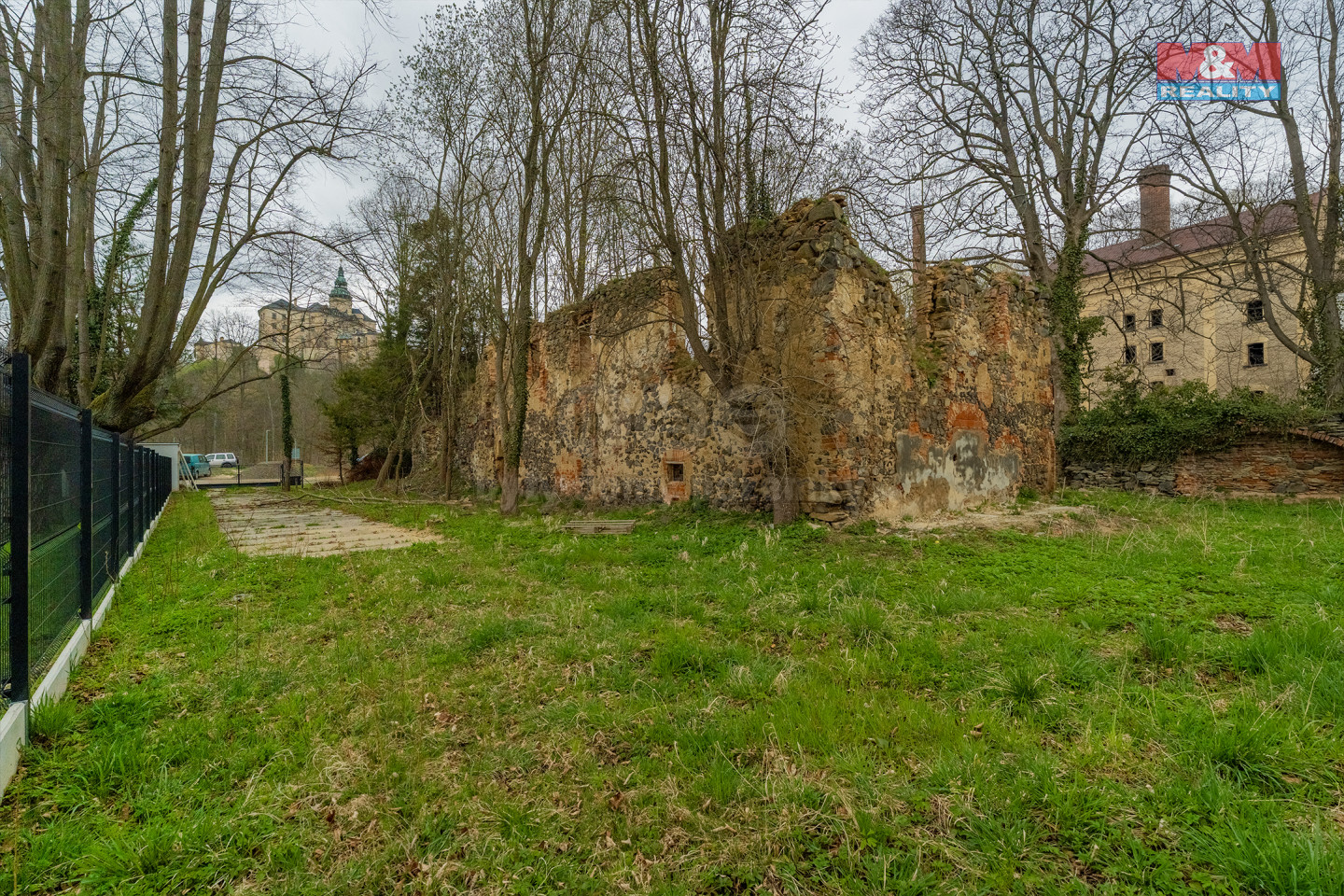 pozemek