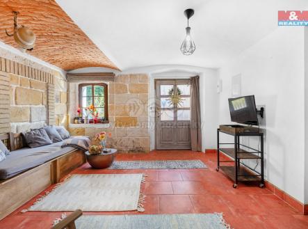 011.jpg | Prodej bytu, 1+1, 85 m²
