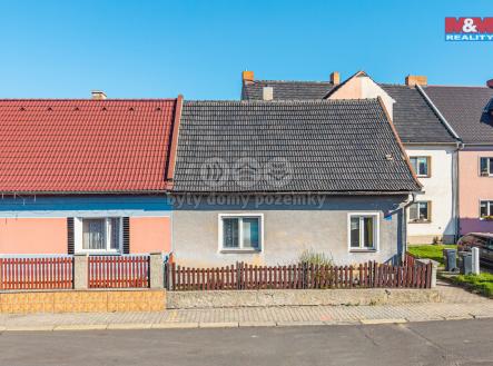 Pohled na dům | Prodej - dům/vila, 100 m²