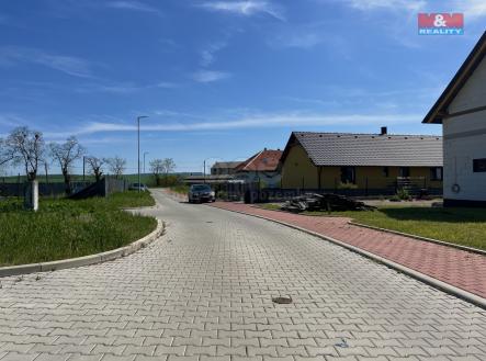 image_06516EAD-D9DF-4B7A-A003-8BD670F6D15F_1745935006.jpeg | Prodej - pozemek pro bydlení, 966 m²