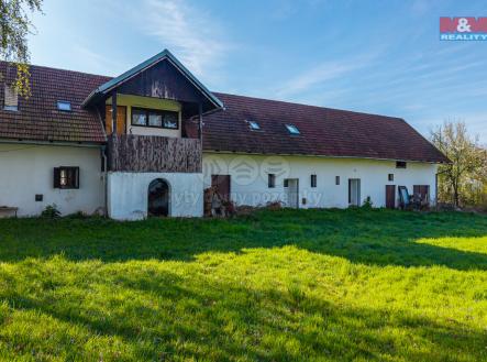 dům | Prodej - dům/vila, 450 m²