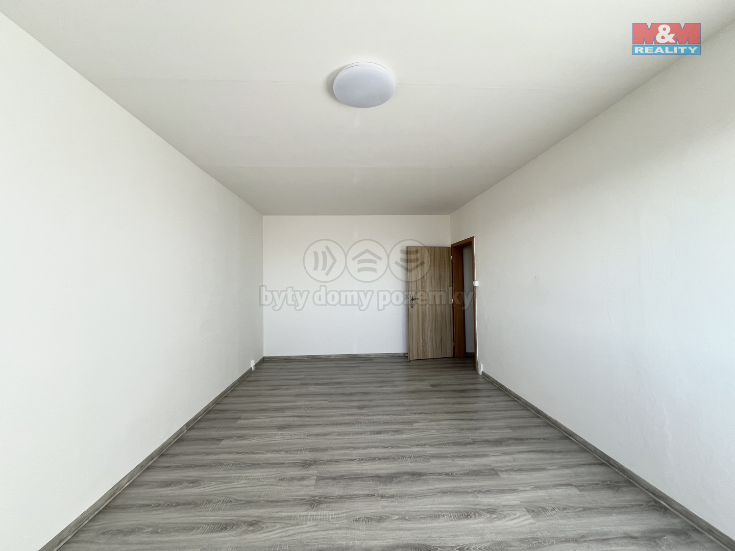 254d8be8-8aa0-40e0-8640-d267223e52dc.jpg