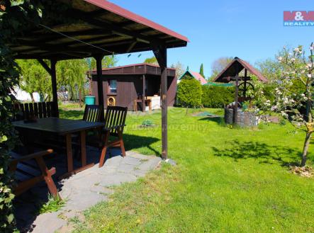 zahrada, altán, studna, chatka | Prodej - pozemek, zahrada, 400 m²
