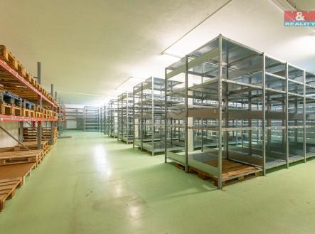 2ab98b09-d447-4af1-99ba-b83b1f4e3788.jpg | Prodej - obchodní prostor, 1 089 m²
