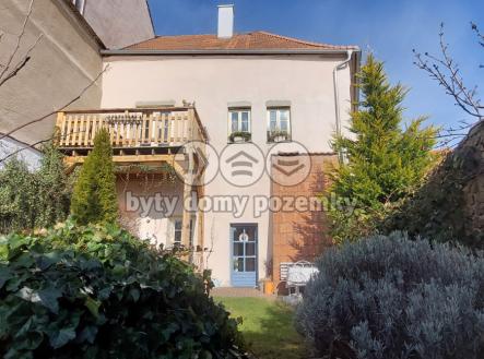 f0fecf25-991b-4a01-9cf6-5c94047f3eeb.jpg | Prodej - dům/vila, 680 m²