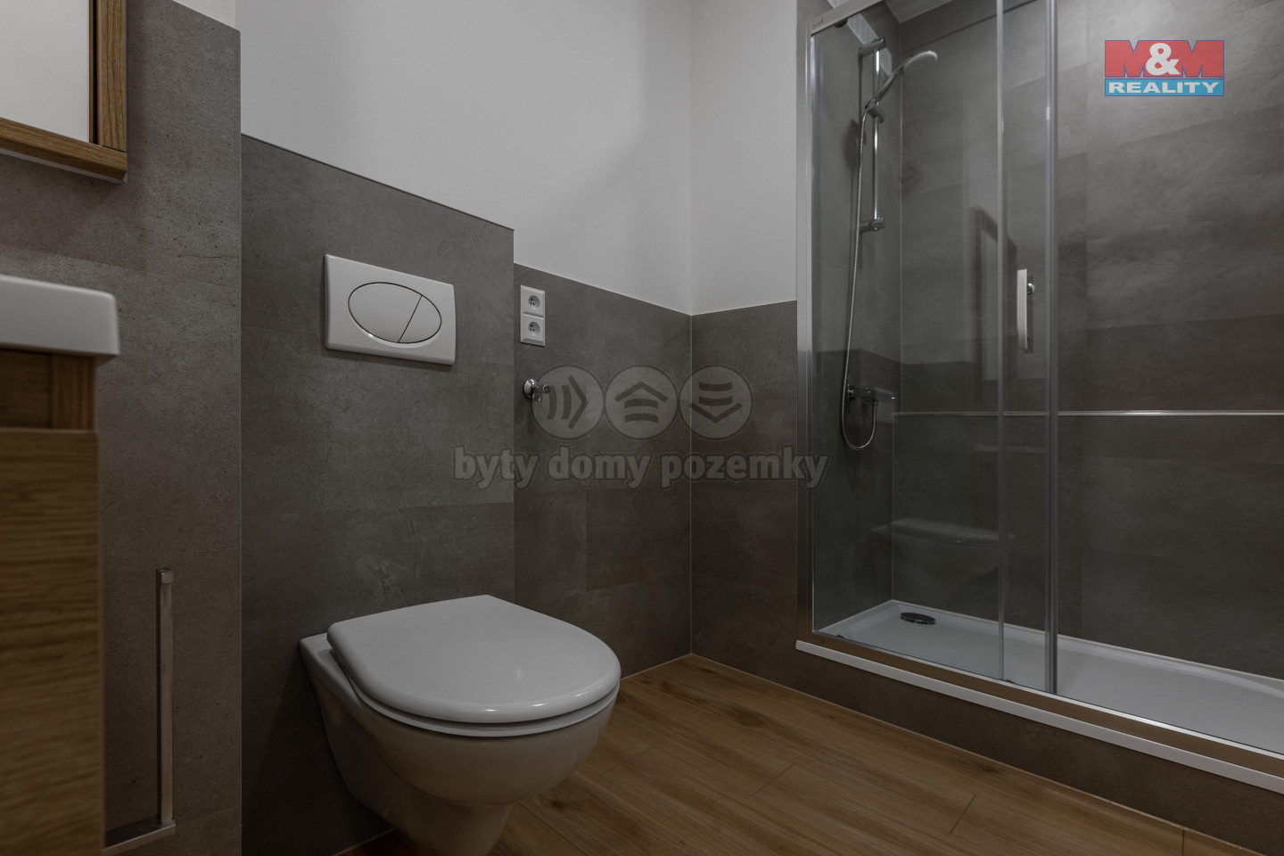 EOSR1838-HDR.jpg