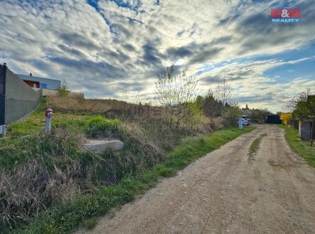 pohled na dva malé s el. a kanalizací (kopie).jpg | Prodej - pozemek pro bydlení, 704 m²