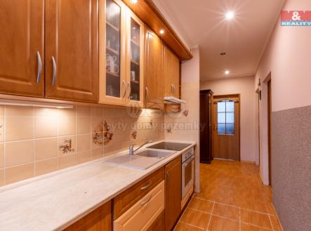Realitni╠ü fotografie - Louny - Kla╠üra Pr╠îibi╠ükova╠ü - 12.jpg | Prodej bytu, 3+1, 85 m²
