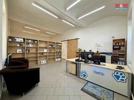 IMG_0100.jpg | Pronájem - obchodní prostor, 86 m²