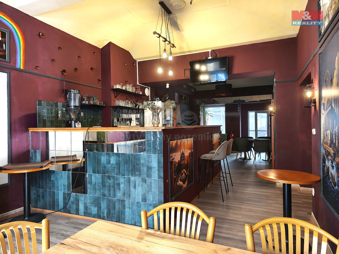 bar3.jpg