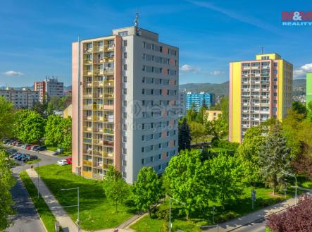 Pohled na dům | Prodej bytu, 3+1, 73 m²