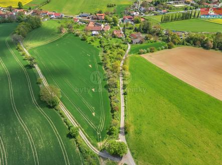 DJI_20250429132950_0072_D.jpg | Prodej - pozemek pro bydlení, 2 605 m²