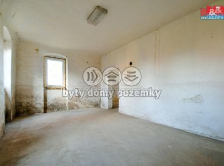 2a32e85a827faaf2f71cadfc7d6f56a82742.jpg | Prodej - dům/vila, 300 m²