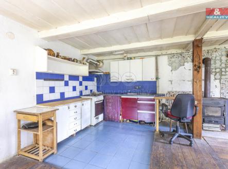 Obývací pokoj s KK | Prodej - chata/rekreační objekt, 250 m²