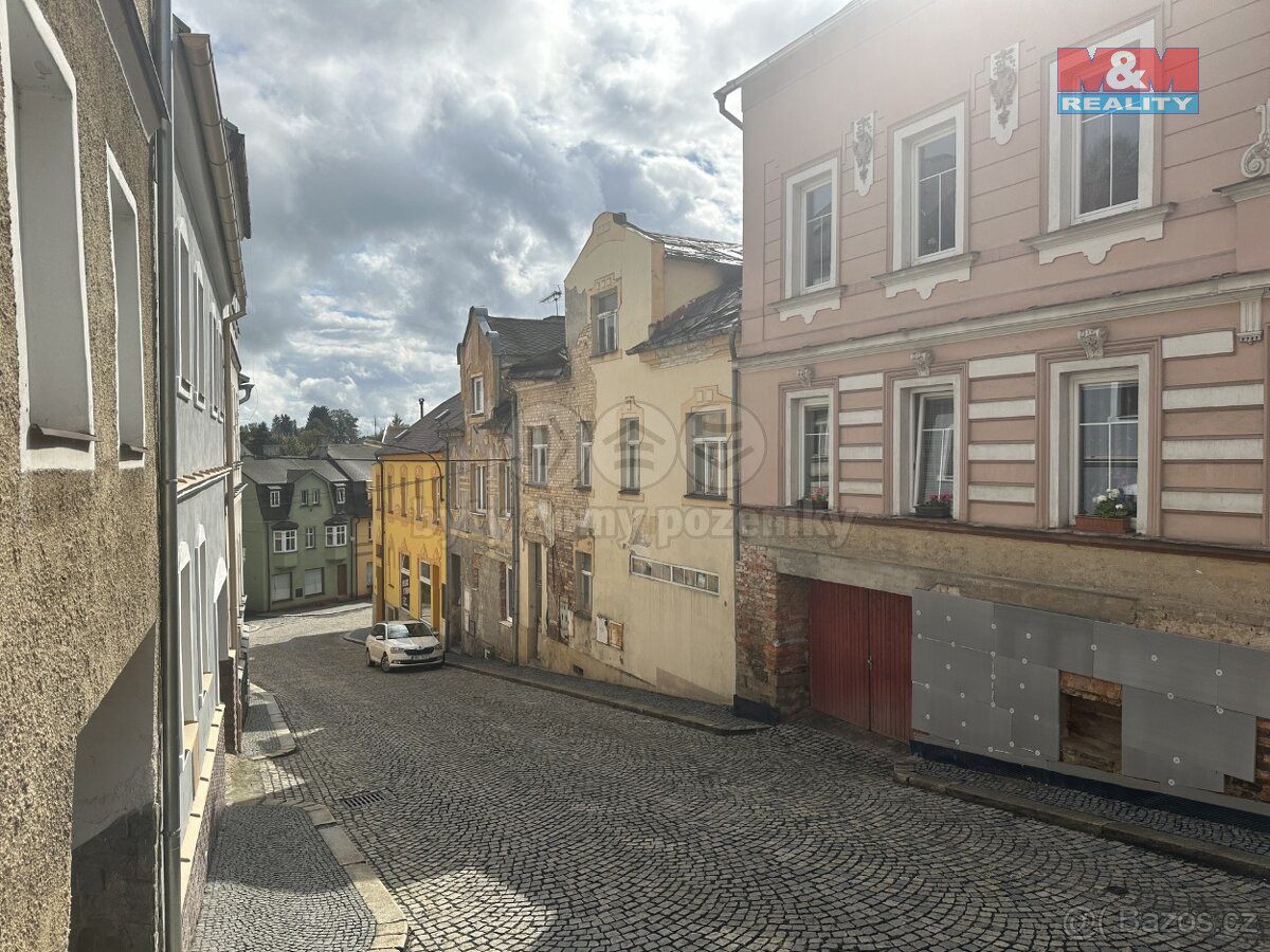 202062928-2.jpg