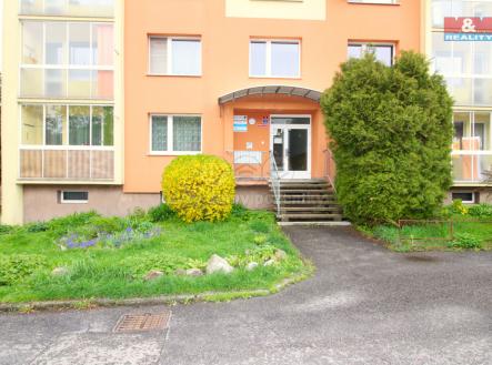 pohled na dům | Prodej bytu, 1+1, 36 m²