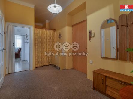 b75435ee-6421-42c0-be37-1a802aeb4a3b.jpg | Pronájem bytu, 2+1, 71 m²