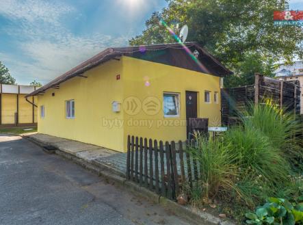 Pohled na dům | Prodej - dům/vila, 70 m²
