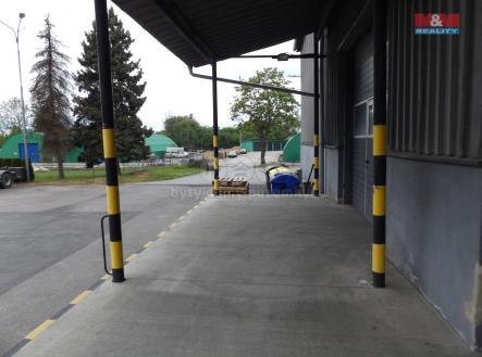 DSCF5827.jpg | Pronájem - skladovací prostor, 430 m²