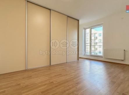 . | Pronájem bytu, 2+kk, 60 m²