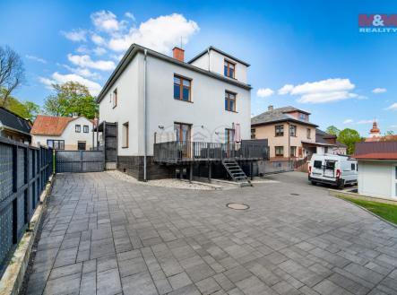 1.jpg | Prodej - dům/vila, 245 m²