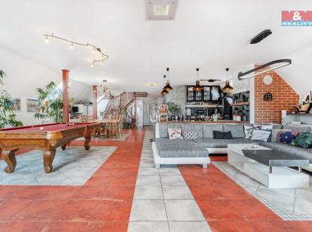 . | Prodej - dům/vila, 232 m²