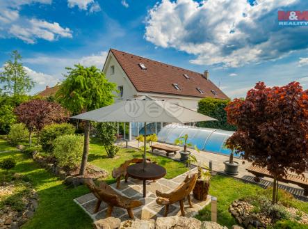 . | Prodej - dům/vila, 232 m²