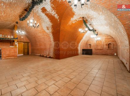 17.jpg | Prodej - restaurace, 300 m²