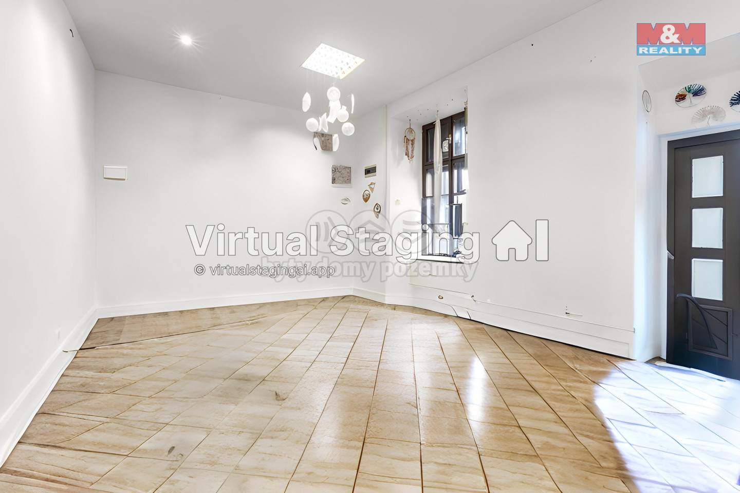 pronVM-7 - Furniture removed.jpg