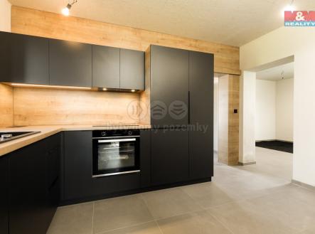 hra_2.jpg | Prodej - dům/vila, 250 m²